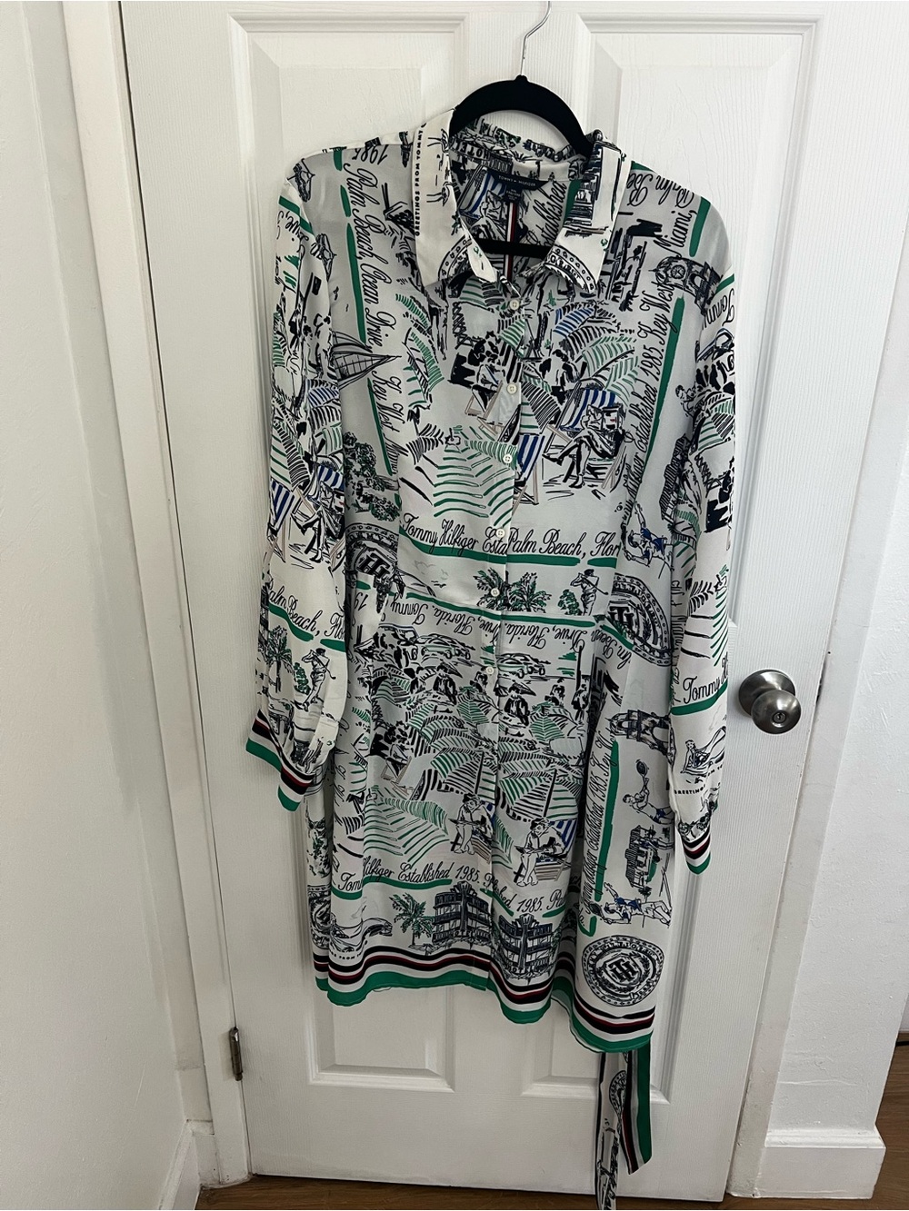 Women's Printed Shirt Dress in White and Green